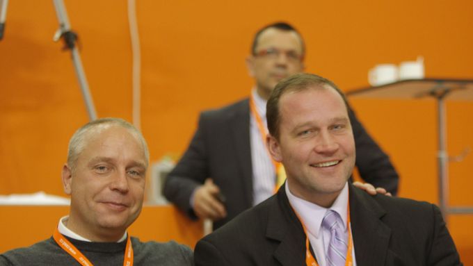 Petr Benda s teplickým poslancem Jiřím Šlégrem na sjezdu ČSSD