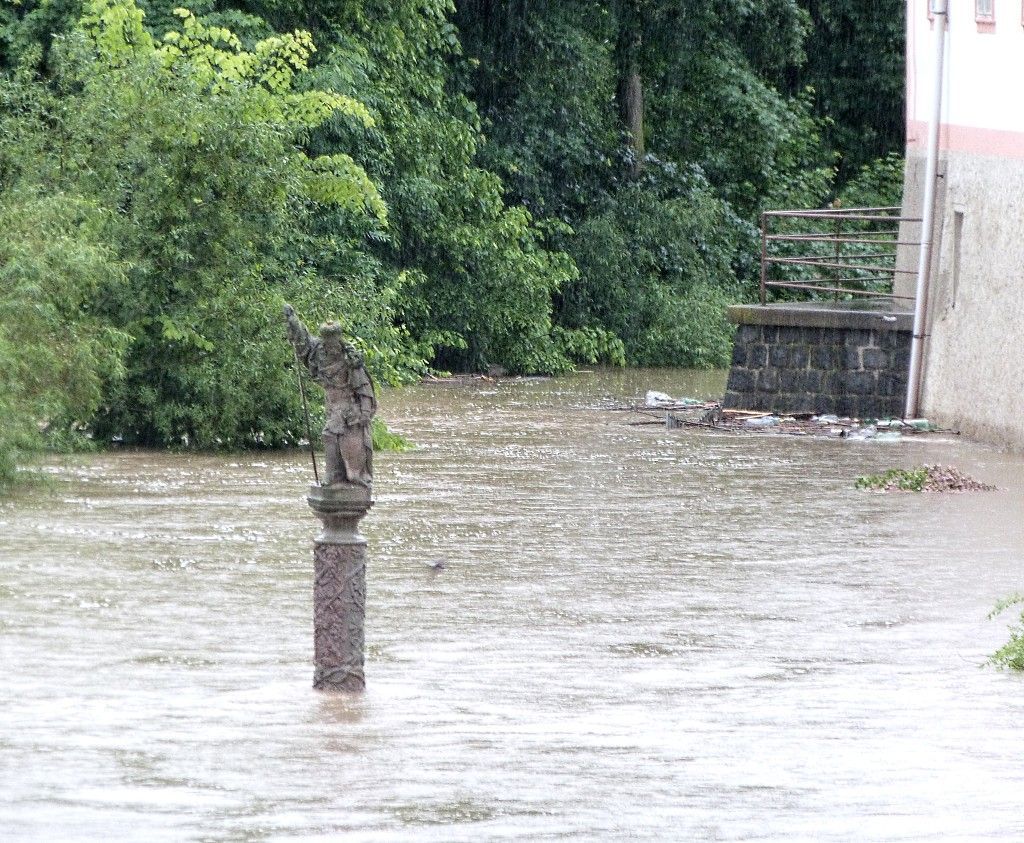 Povodeň červen 2013 - Berounka v Dobřichovicích