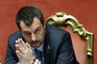 Salvini si přeje hlasování o důvěře vládě, chce parlamentu přerušit prázdniny