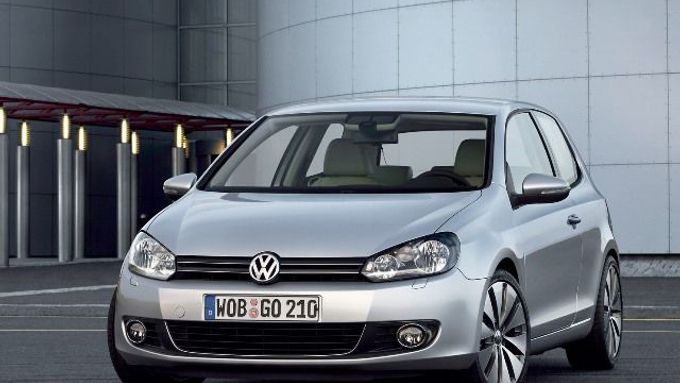 Nejprodávanějším německým vozem na českém trhu se vloni stal Volkswagen Golf