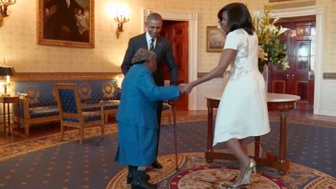 106 let stará stařenka si v Bílém domě zatancovala s manžely Obamovými
