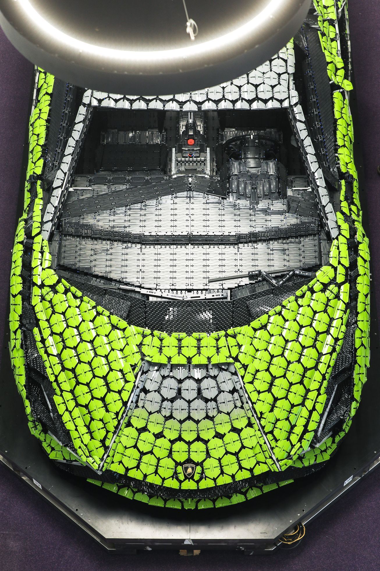 Lamborghini Sian z Lega v Obchodním centru Chodov
