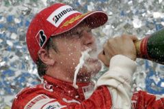 F1: Räikkönenova obhajoba, nebo splněný Hamiltonův sen?