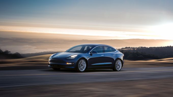 Tesla Model 3 je nejlevnějším elektromobilem amerického výrobce.