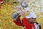 Všech šestnáct týmů usilovalo o zisk trofeje pro mistry světa, která nakonec po pětadvacáté zamířila do kanadské kolébky hokeje.