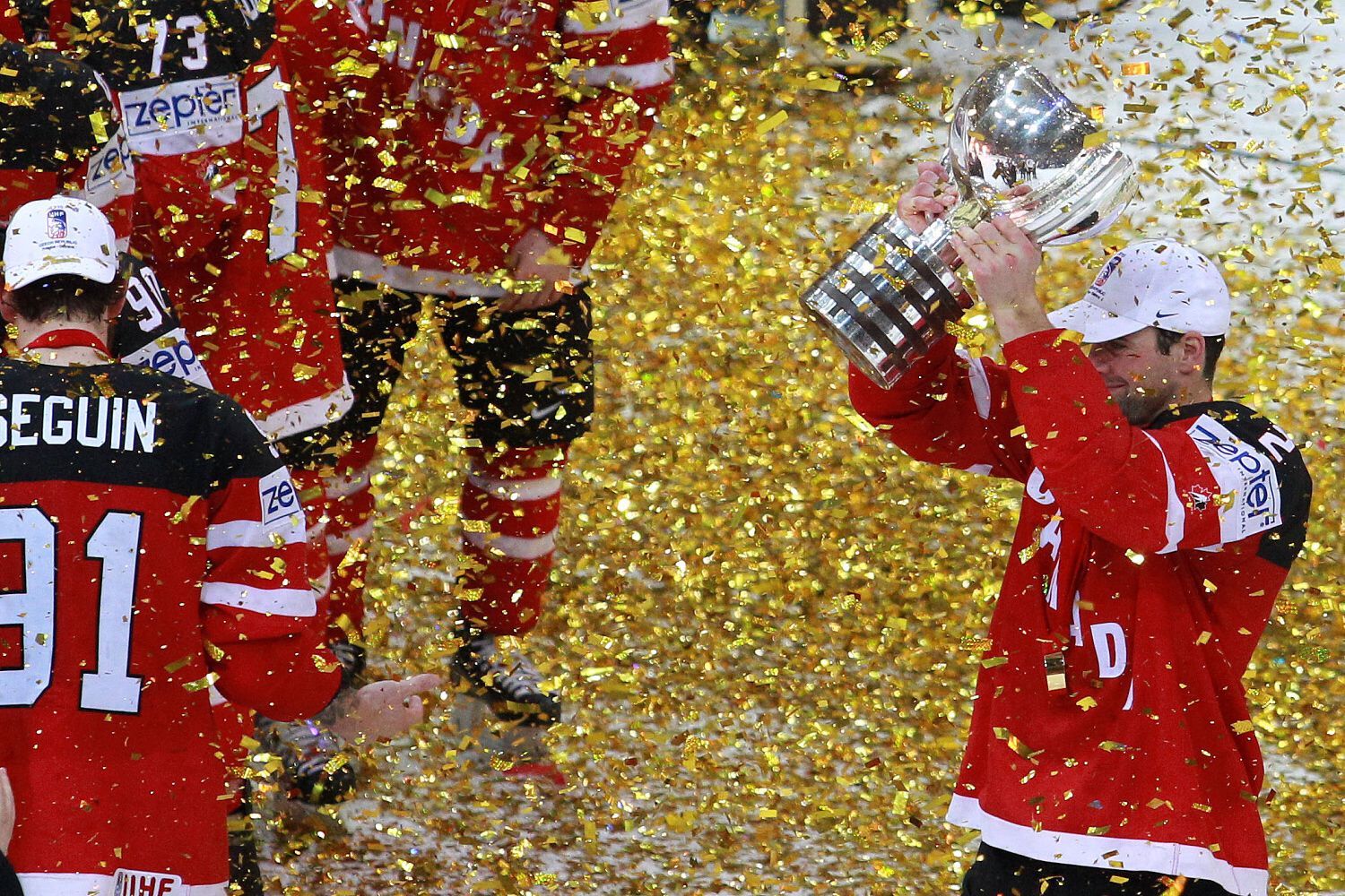 MS 2015, finále Kanada-Rusko: Dan Hamhuis