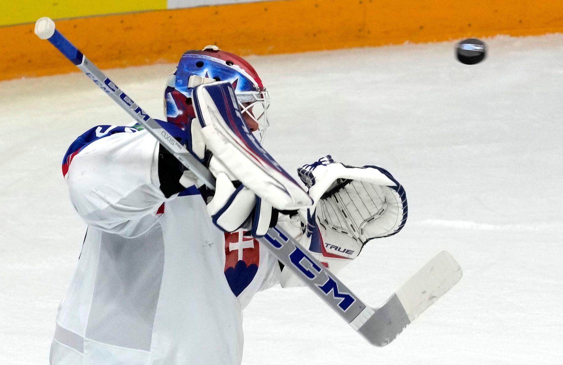 Adam Húska ve čtvrtfinále USA - Slovensko na MS 2021