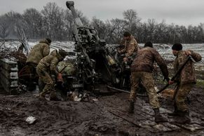Bahno, zima a smrt. Snímky z ukrajinského Bachmutu ukazují válku v děsivém detailu