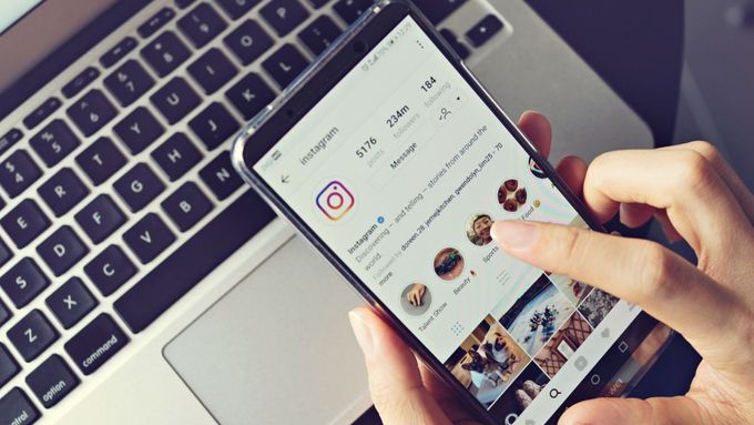 Zásadní změnou prochází sociální síť Instagram. Některým uživatelům u příspěvků nezobrazuje počet lajků.