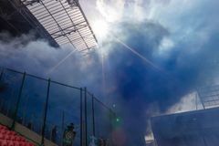 Šílenost na Slovensku: fanoušci Slovanu zmlátili hasiče, kteří šli zlikvidovat požár