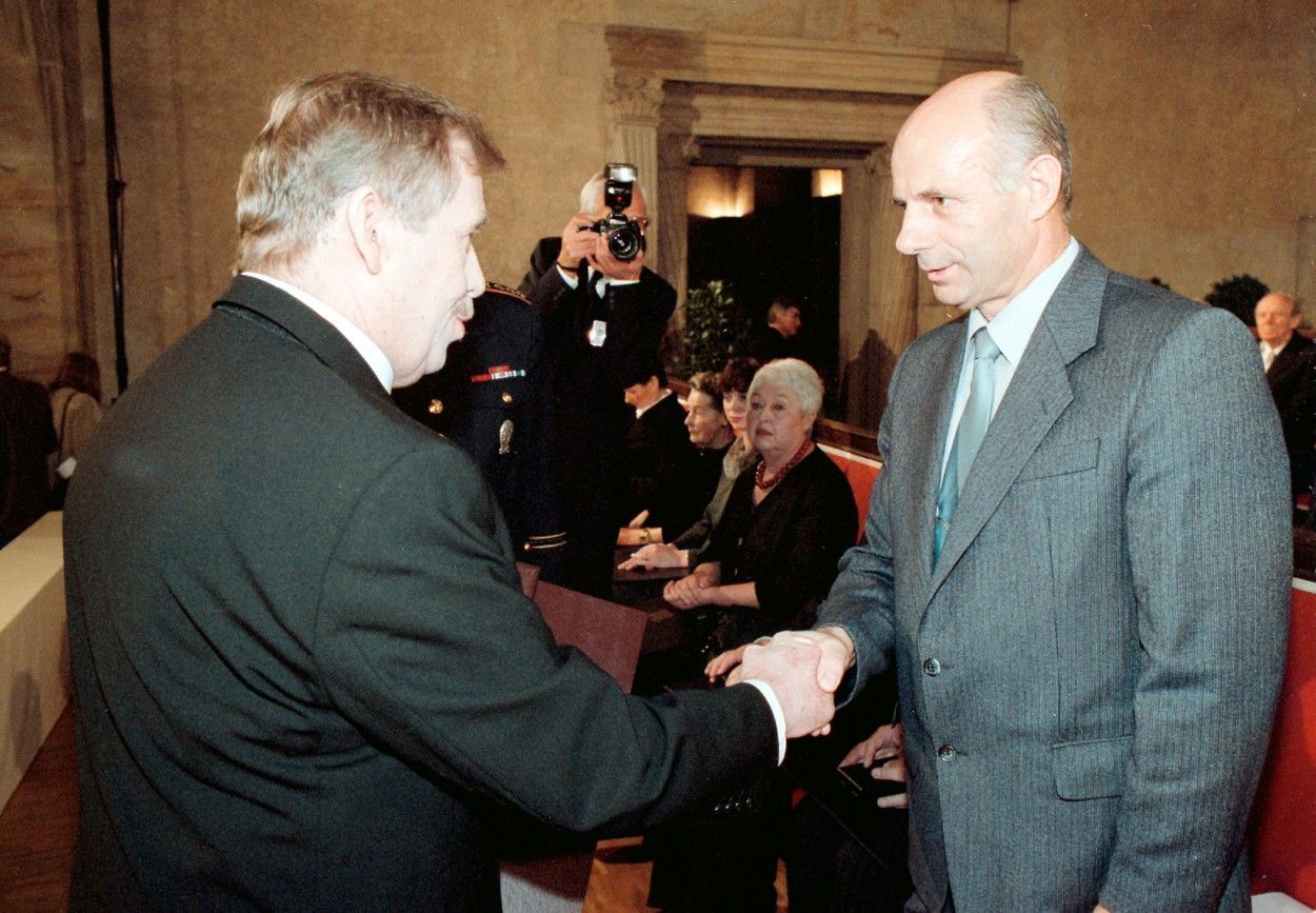 Josef Hasil, Král Šumavy, Václav Havel, vyznamenání, Československo,historie