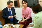 Su Ťij vyjednává o zrušení sankcí vůči barmské juntě