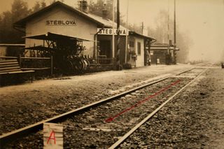 Snímek z rekonstrukce událostí ve stanici Stéblová.