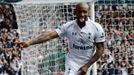 Fotbalista Tottenhamu Jermain Defoe slaví svůj gól v utkání anglické Premier League 2012/13 proti Chelsea.