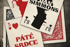 Recenze: Páté srdce je velký návrat Simmonse. Jeho Sherlock je skvělá volba pro milovníky seriálu