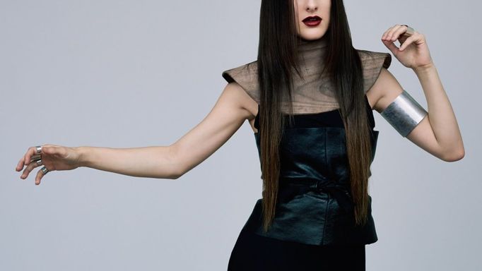 Zola Jesus.