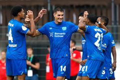 Schick se trefil hned na úvod sezony, Leverkusenu zajistil postup