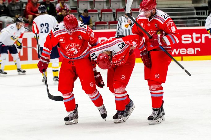 LM, Třinec-HV71: zraněný Lukáš Galvas