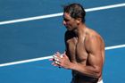 O poznání větší zájem byl v Melbourne o druhé vystoupení Rafaela Nadala. Jediný bývalý šampion turnaje v letošním pavouku potvrdil dominanci a set neztratil ani ve druhém kole. Španělský tenista slavil do půl těla.