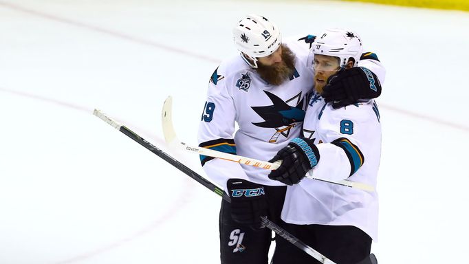 Joe Pavelski (8) a Joe Thornton (19) v play off 2016