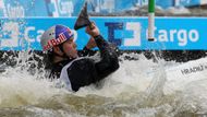 Před neprojetím brankou se příliš nechal vyjet jedním z válců.