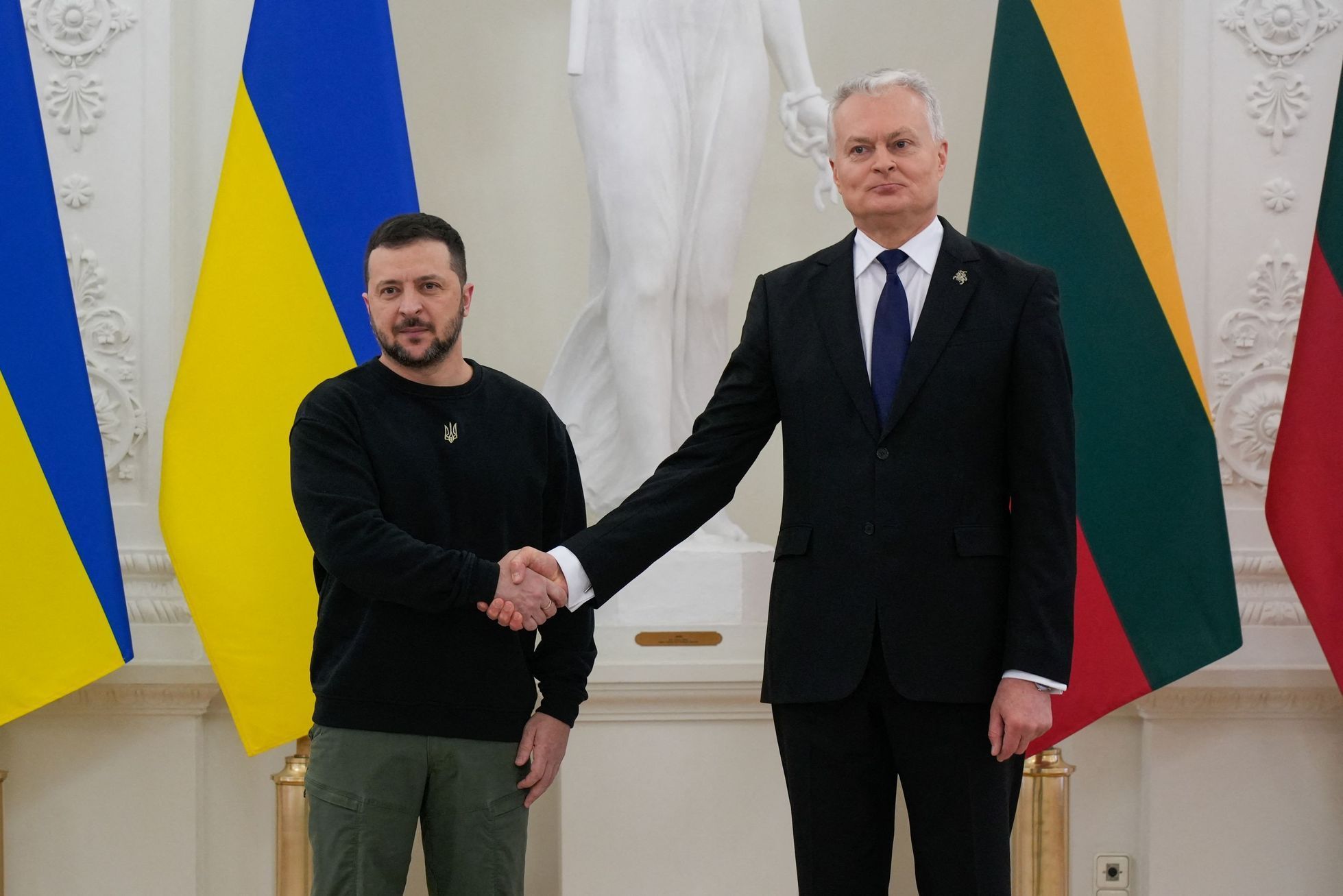Prezidenti Ukrajiny a Litvy Volodymyr Zelenskyj a Gitanas Nauseda.