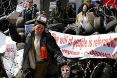 Živě: Lidé v Doněcku nechtějí do Ruska, ale Kyjev neuznávají