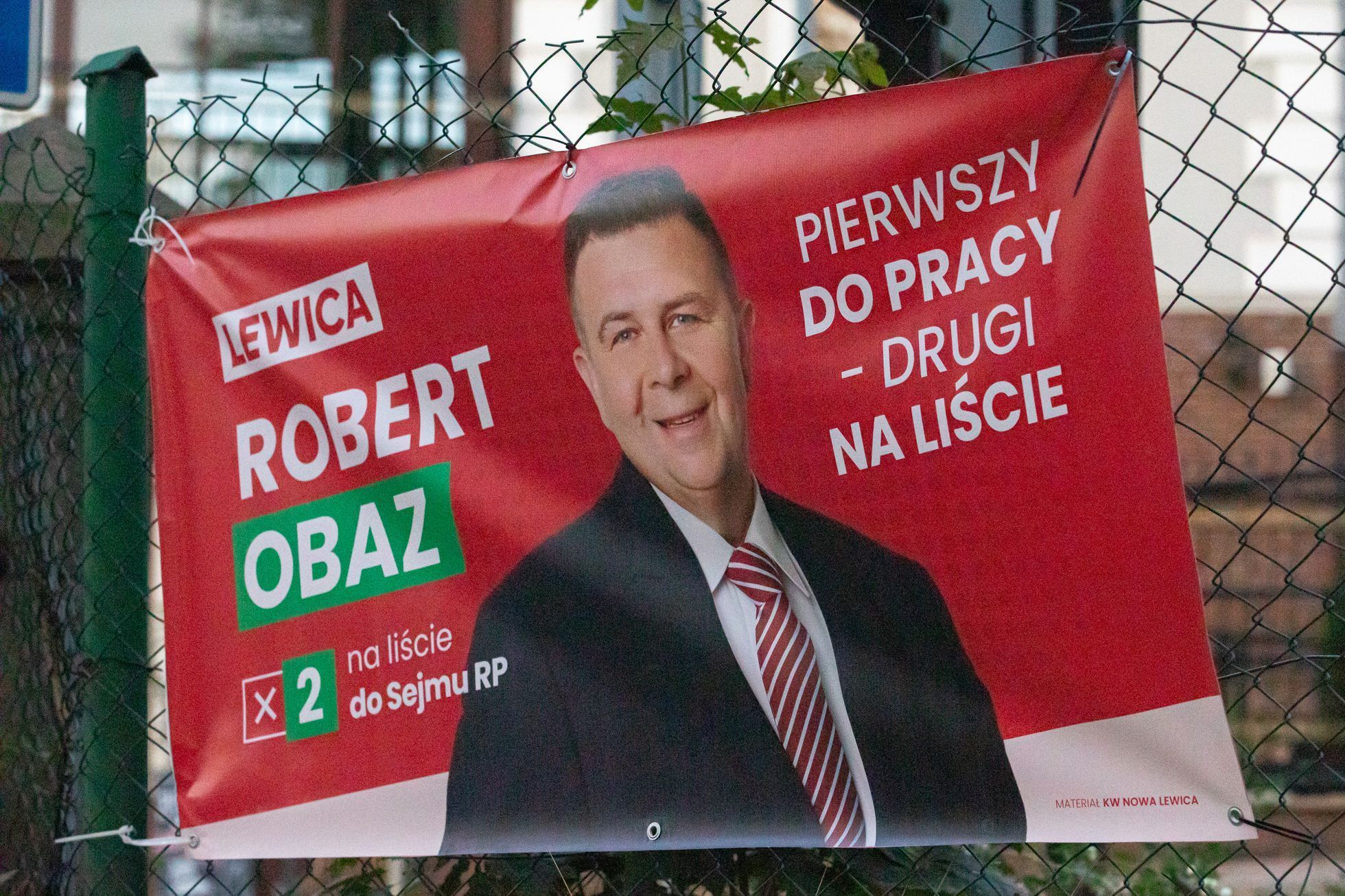 Polsko volby, poláci, billboard, reklama, plakát, Třetí cesta, právo a spravedlnost (PiS), Občanská platforma (PO), Polská lidová strana (PSL)