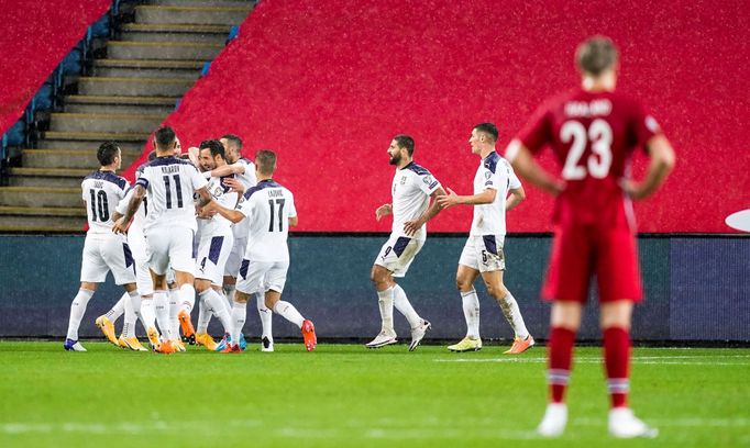 Soccer Football - Euro 2020 Qualification Play off - Norway v Serbia - Ullevaal Stadion, Oslo, Norway - October 8, 2020  Serbia's Sergej Milinkovic-Savic celebrates scori