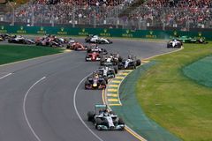 F1 ŽIVĚ: Pohroma šampionů v Melbourne, vyhrál Rosberg