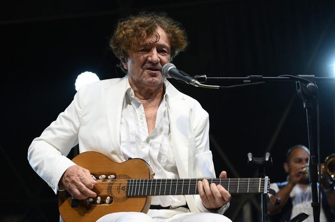 Goran Bregović se svým Svatebním a pohřebním orchestrem mimo jiné v květnu koncertoval v Itálii.