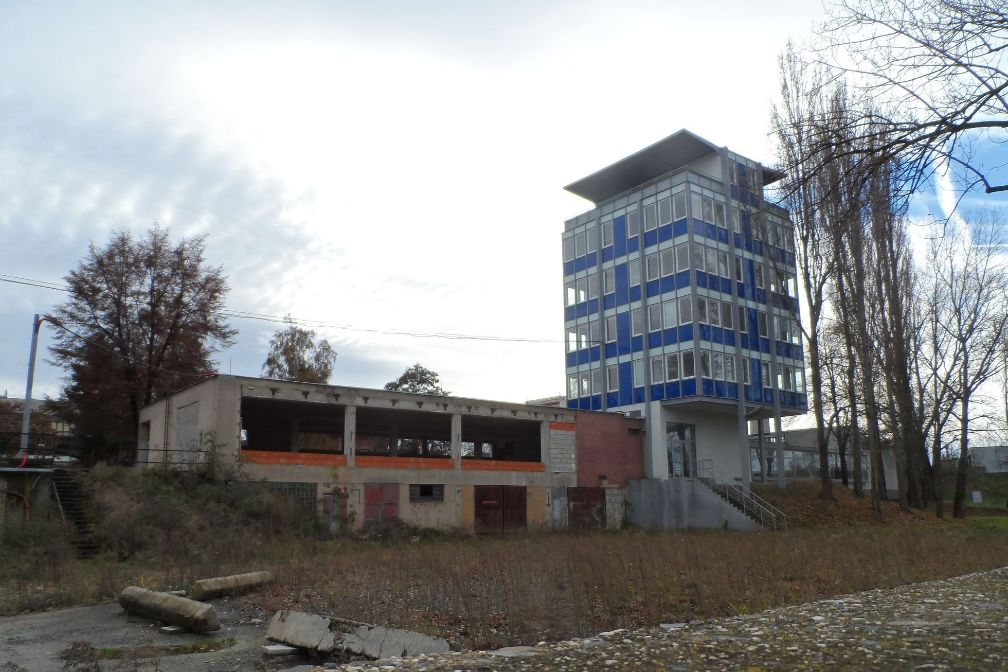 Panelárna, budova, architektura, Holešovice, Praha, ateliér, architekti