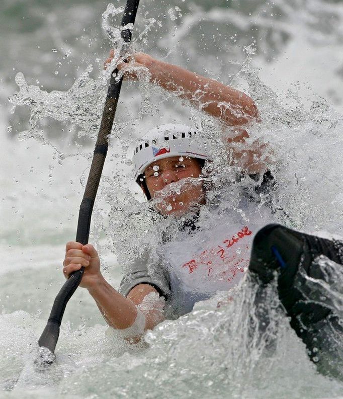 Česká zástupkyně ve vlnách. Slalomářka Štěpánka Hilgertová se bude pokoušet o zisk své třetí olympijské medaile.