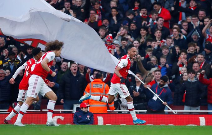 Soccer Football - Premier League - Arsenal v Chelsea - Emirates Stadium, London, Britain - December 29, 2019 Arsenal's Pierre-Emerick Aubameyang celebrates scoring their