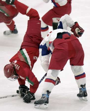MS U20 hokej tvrdá hra Rusů