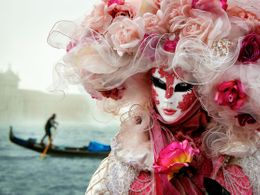 Začal karneval v Benátkách: Kde se vzal a proč byste ho měli vidět?
