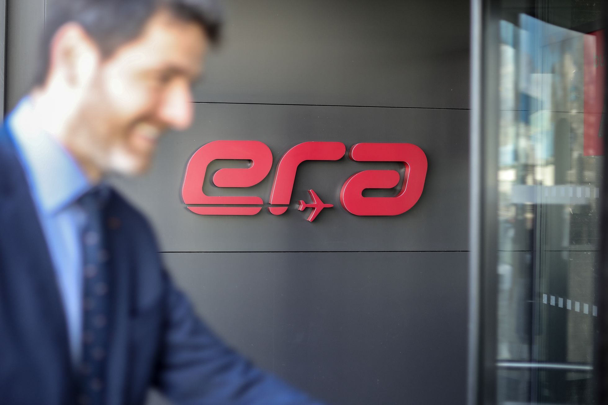 ERA Pardubice (Omnipol) - prohlídka, pasivní sledovací systém VERA (radar)