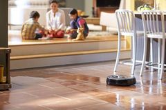 iRobot představil zcela novou generaci robotického vytírače