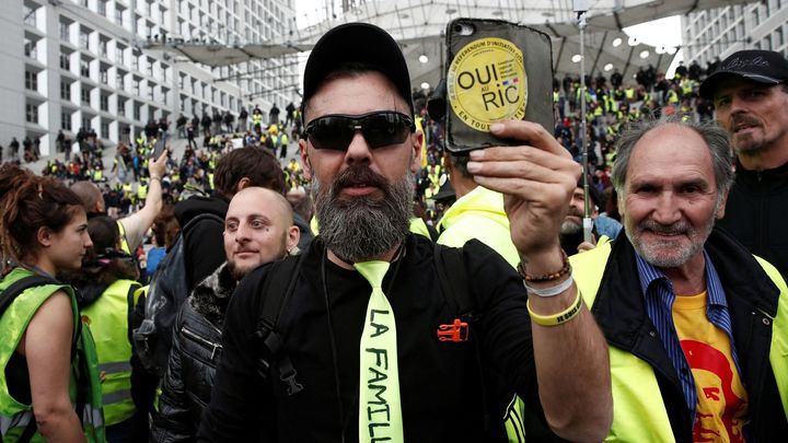 "Macron nás neposlouchá." Žluté vesty zklamaly nové sliby, jdou zase do ulic
