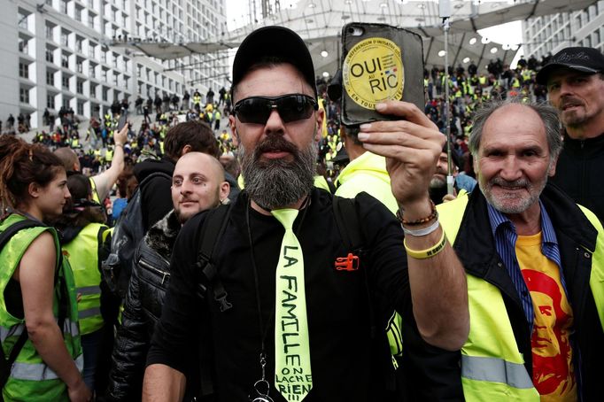 Jeden z vůdců žlutých vest Jerome Rodrigues na akci z 6. dubna.