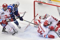 Kometa po ostudě v Pardubicích znovu slaví. Po výhře nad mistrem poskočila do šestky