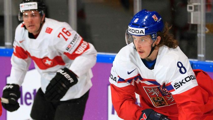 Libor Šulák si odbyl premiéru na MS v hokeji a zaznamenal bod za asistenci.