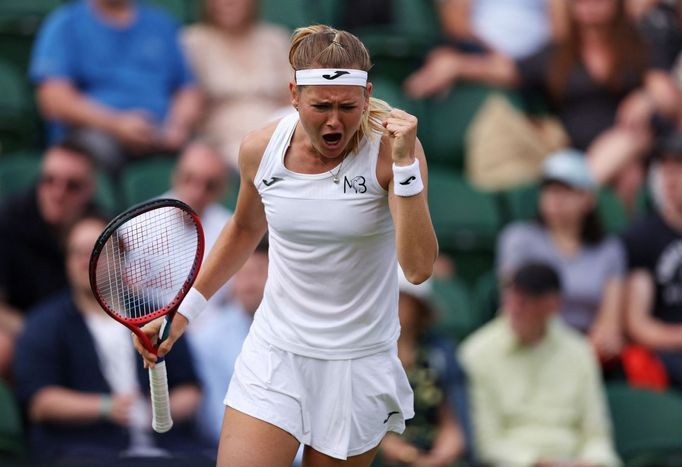 Marie Bouzková porazila Caroline Garcíaovou a poprvé v kariéře postoupila do čtvrtfinále grandslamu