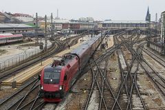 Vlak srazil na nádraží v Týništi muže, na místě zemřel
