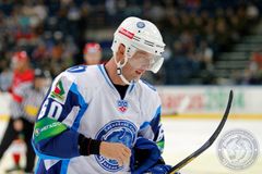 VIDEO Bohatýr Ovečkin při premiéře v KHL sestřelil Pivka