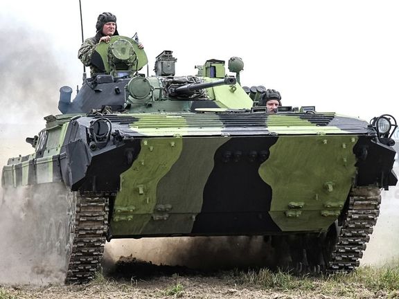 Bojová vozidla BVP-2 pocházejí z druhé poloviny 80. let. Už příští rok by je měly začít nahrazovat obrněnce CV90.