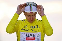 "Možná je to poslední Tour." Pogačar po triumfu vyděsil fanoušky, zmínil i vyhoření