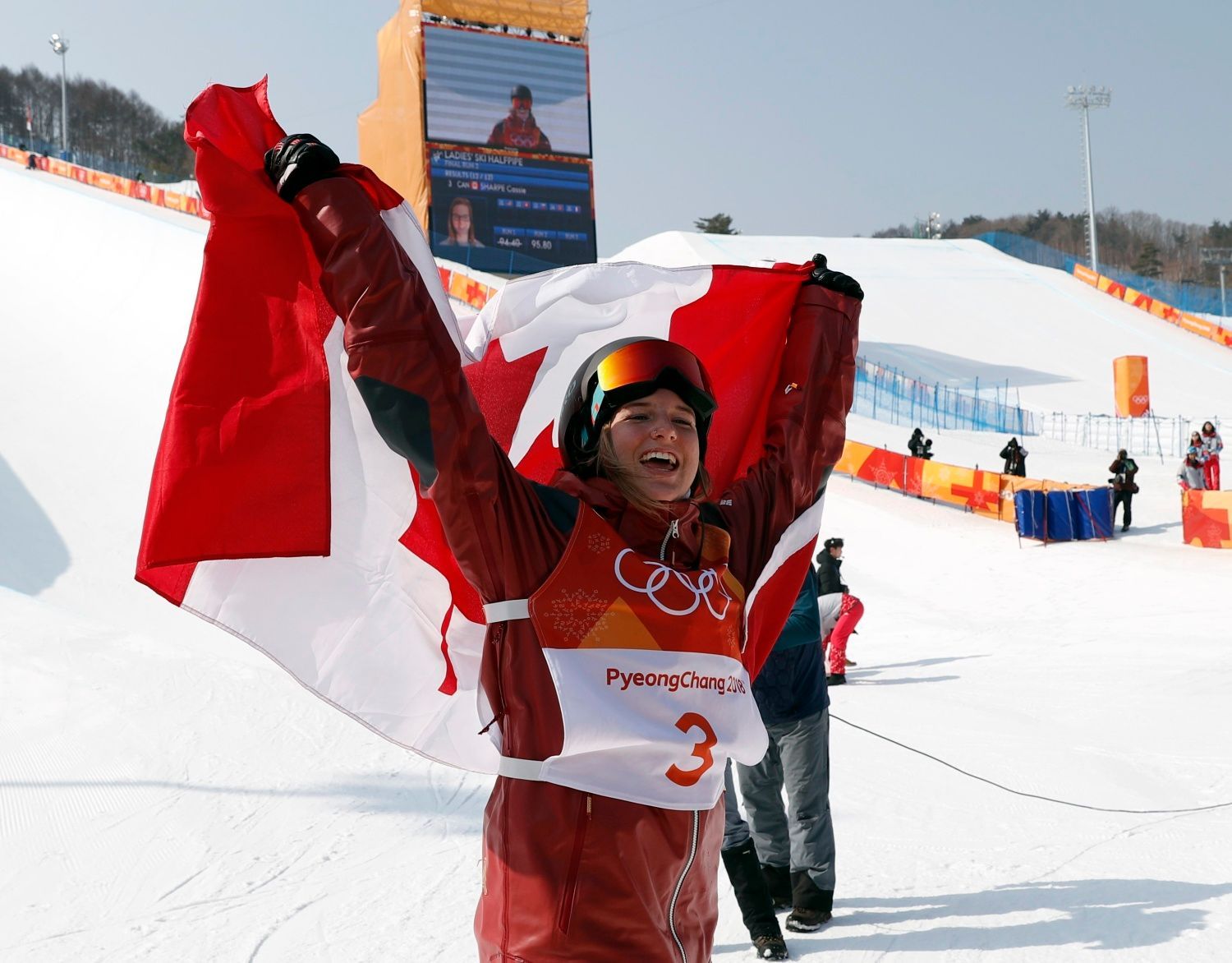 Kanadská akrobatická lyžařka Cassie Sharpeová slaví zlato na U-rampě na ZOH 2018