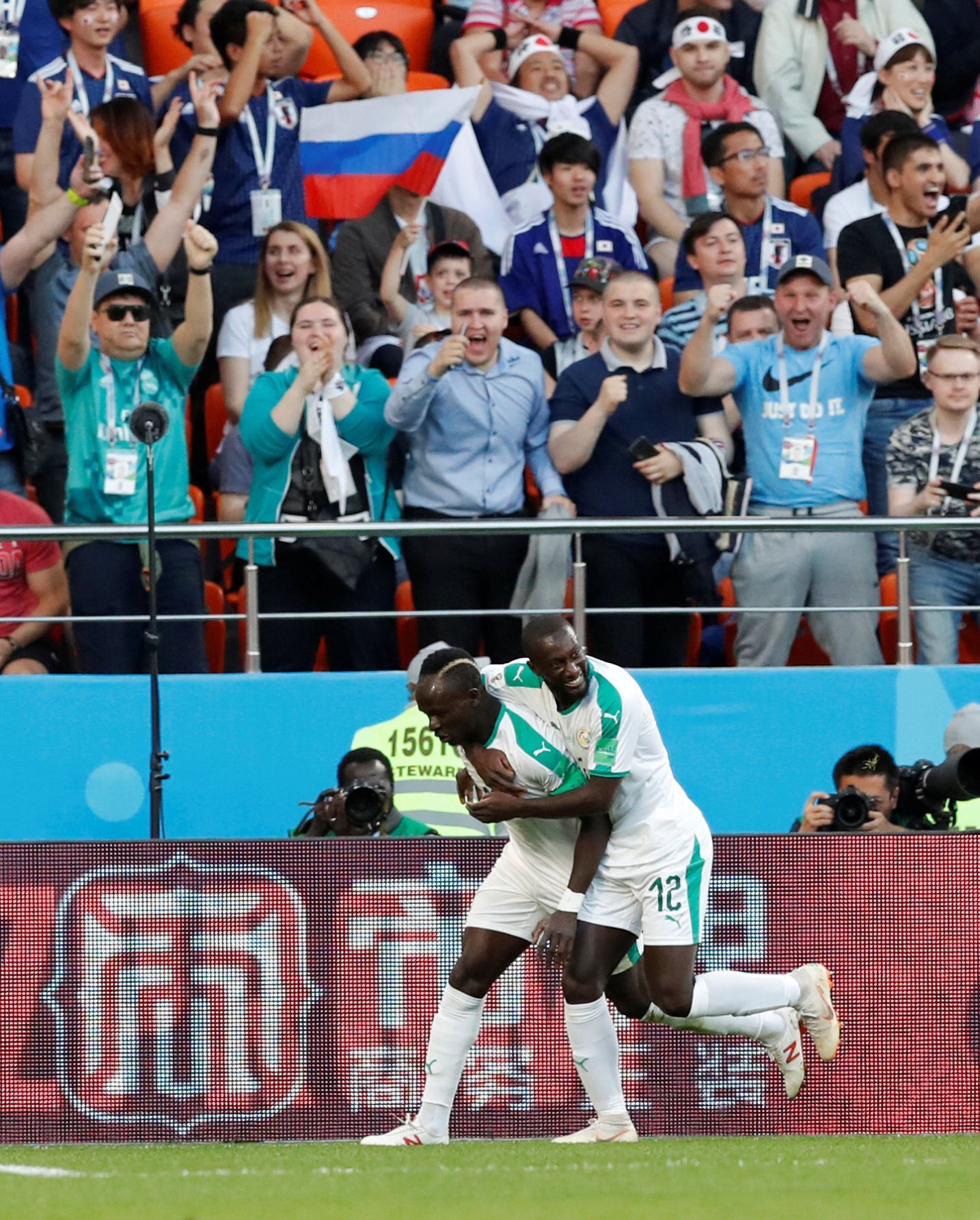Sadio Mane slaví gól v zápase Japonsko - Senegal na MS 2018
