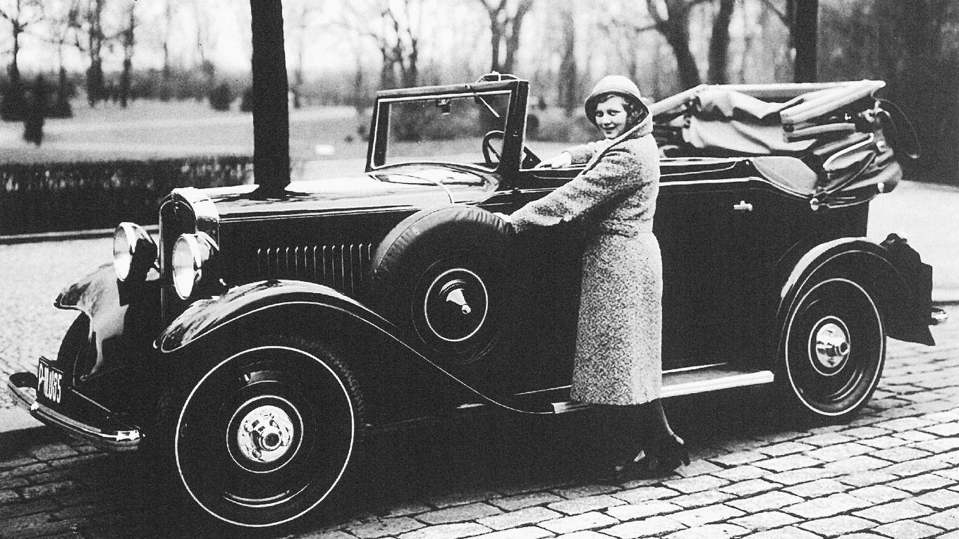 Fotogalerie / Před 115 lety byla podepsána smlouva o zřízení továrny na automobily Praga